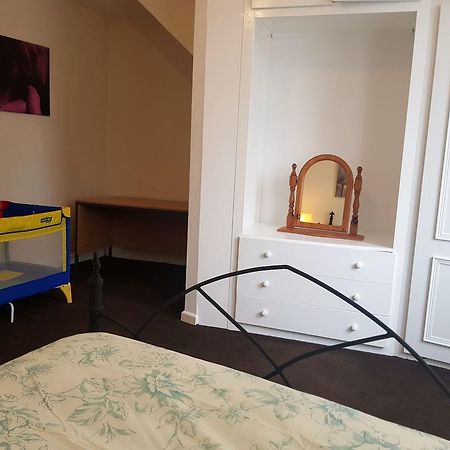 Blackpoolholidaylets Vicarage Lane ภายนอก รูปภาพ