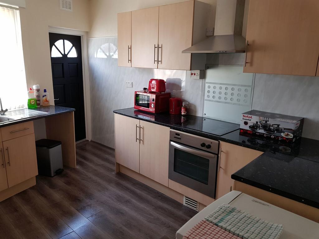 Blackpoolholidaylets Vicarage Lane ภายนอก รูปภาพ